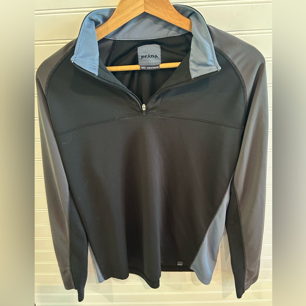 Prana Pullover Men’s Medium 1/4 ZipBlack/Blue Active Long Sleeve